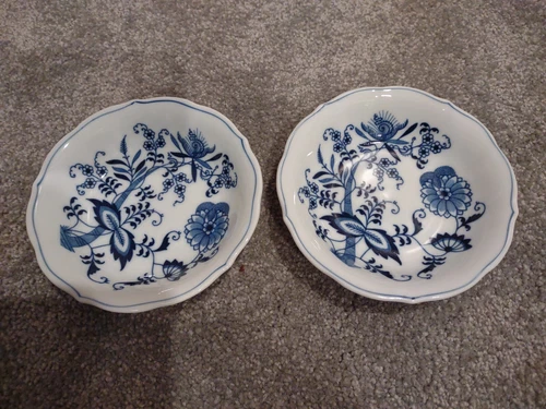 BLUE DANUBE  Vintage Blue Onion Small Bowls 5 1/4” - Set Of 2 Rectangle Mark