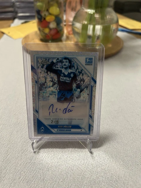 Topps Bundesliga Chrome 2025/26 Rudi Völler Autograph Frozenfractor 2/5