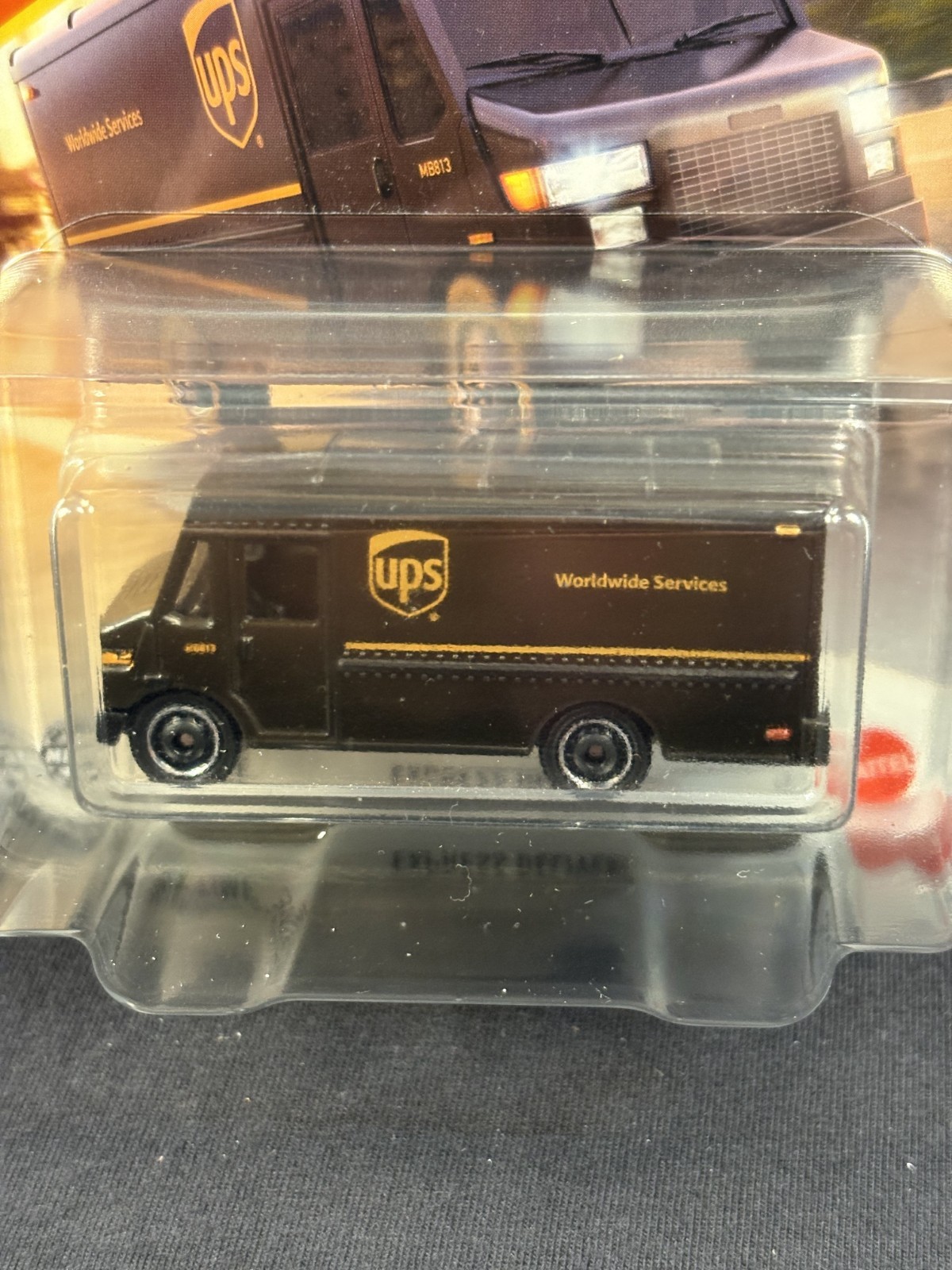 2025 MATTEL MATCHBOX UPS BROWN EXPRESS DELIVERY TRUCK VAN 68/125 W/ PROTECTOR thumbnail 6