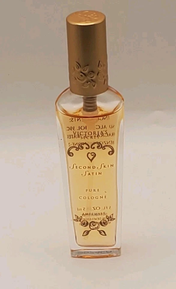 Victoria's Secret Second Skin Satin Amethyst Pure Colônia Spray 0,5 oz. Sem caixa - Imagem 2 de 3