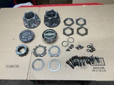 PARTS - Warn 9072 Locking Hubs Dana 44 Ford Chevy Dodge 3/4 Ton 19 Spline Flange