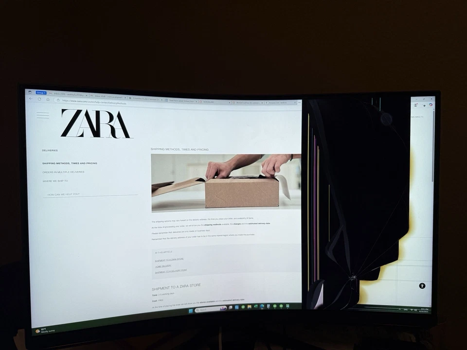 Samsung Oddesy Neo G8 OLED 240fps Fully Functional but with crack in middle - Image 2 of 4