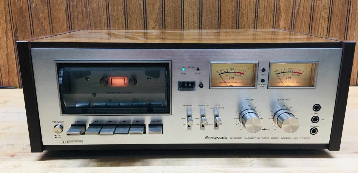 Pioneer オーディオ　2個セット、TEACプレイヤー付き TEAC LP-R560K ターンテーブル/カセットプレーヤー付CD