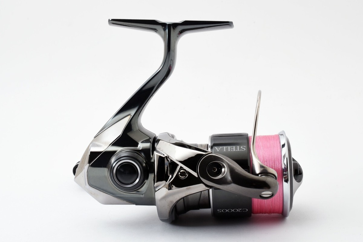Shimano 22 STELLA C2000S Spinning Reel Mint From Japan #2135