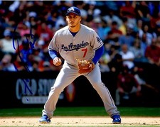 Autographed ALEX GUERRERO  Los Angeles Dodgers  8x10 photo- COA 