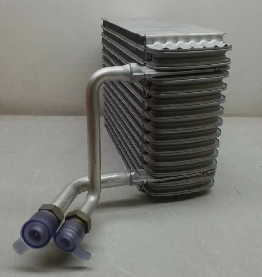 4711988 Núcleo evaporador aire acondicionado distribuidor global de piezas 4711988 Foto 3 de 4