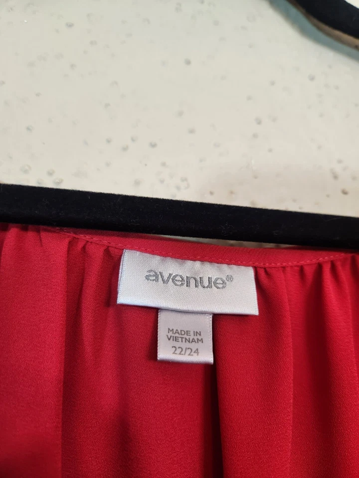 Женская блузка с длинным рукавом Avenue однотонная красная с пролитым v-образным вырезом размер 22/24 - Изображение 4 из 4