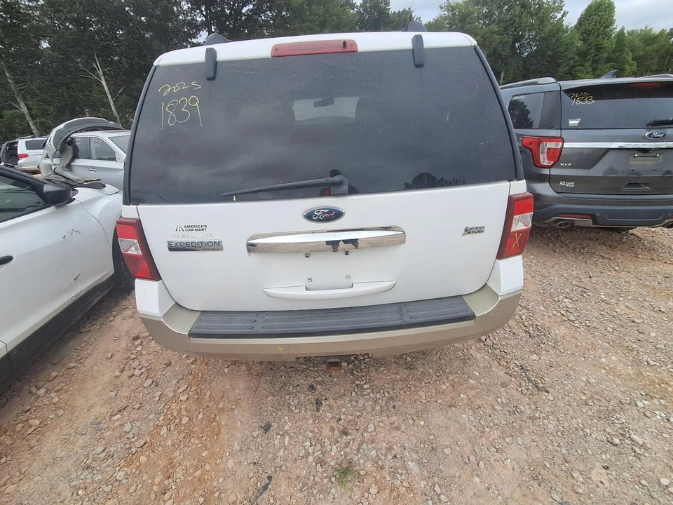 Used Rear Left Door Interior Trim Panel fits: 2010 Ford Expedition Grade A - Imagem 2 de 4