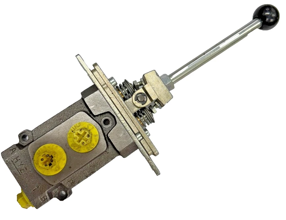 Parker Hydraulic Joystick PCL4 PCL4-02-U-S-H3 PCL402USH3 9/16-18UNF - Image 3 of 3