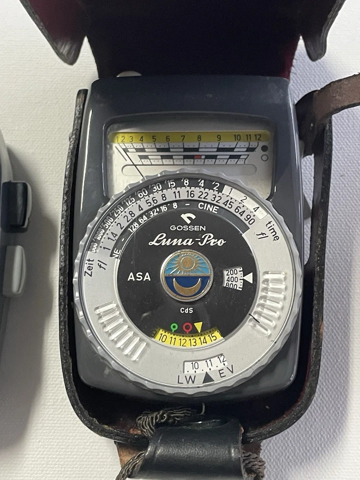 Estuche medidor de luz Gossen Luna-Pro y Gossen Lumasix Hecho en Alemania Lote de 2 W1 Foto 2 de 4