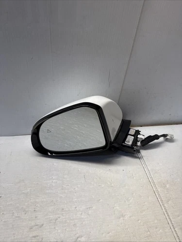 2019 2020 2021 2022 HYUNDAI SANTA FE LEFT SIDE MIRROR W/ CAMERA  BLIND SPOT