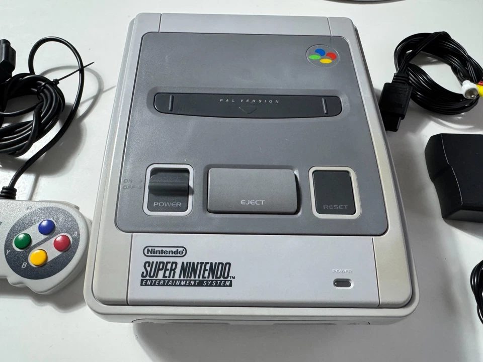 Super Nintendo / SNES + Controller + Kabel #6 - Bild 2 von 3