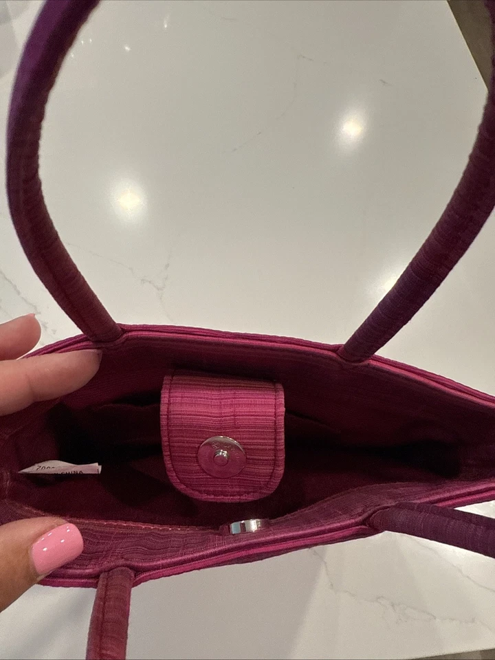 Bolso cubo pequeño rosa Foto 3 de 4