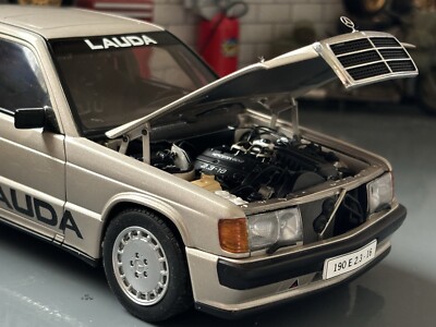 1:18 *BOXED* AUTOart MERCEDES-BENZ 190E 2.3-16 1984 Niki Lauda LHD