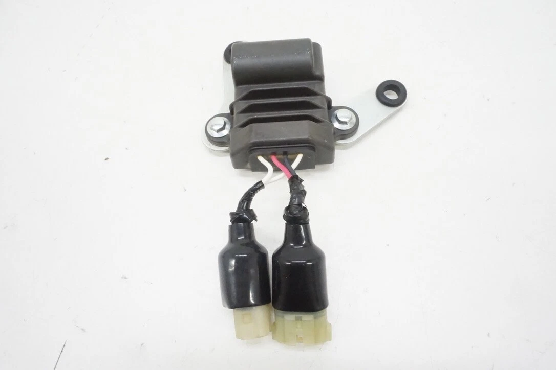 2021 YZ450F Voltage Regulator OEM Rectifier B7B-81960-00-00 2021 YZ450F Voltage Regulator OEM Rectifier B7B-81960-00-00