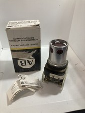 ALLEN BRADLEY 800T-QA10R PUSHBUTTON W/GUARD RED ILL 120VAC/DC 1NO/1NC SER T NIB