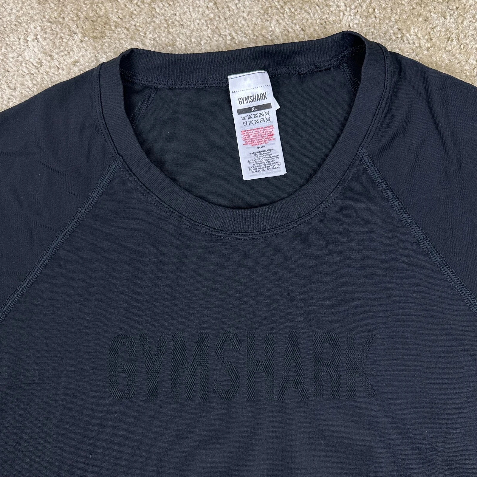 gymshark vent spell out logo gym shirt