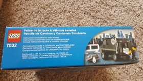 POLICE 4WD and UNDERCOVER VAN, Lego World City: Police 7032