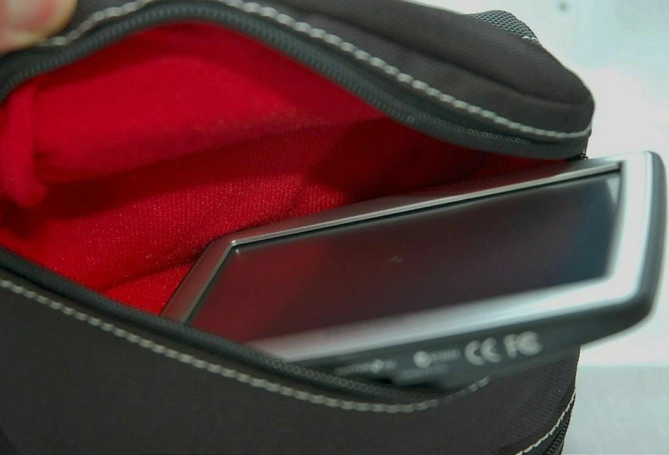 NEW Genuine TomTom TRAVEL CASE Bag GO 600 2535 ONE XL XXL 550 540 VIA 1605 - Image 4 of 4