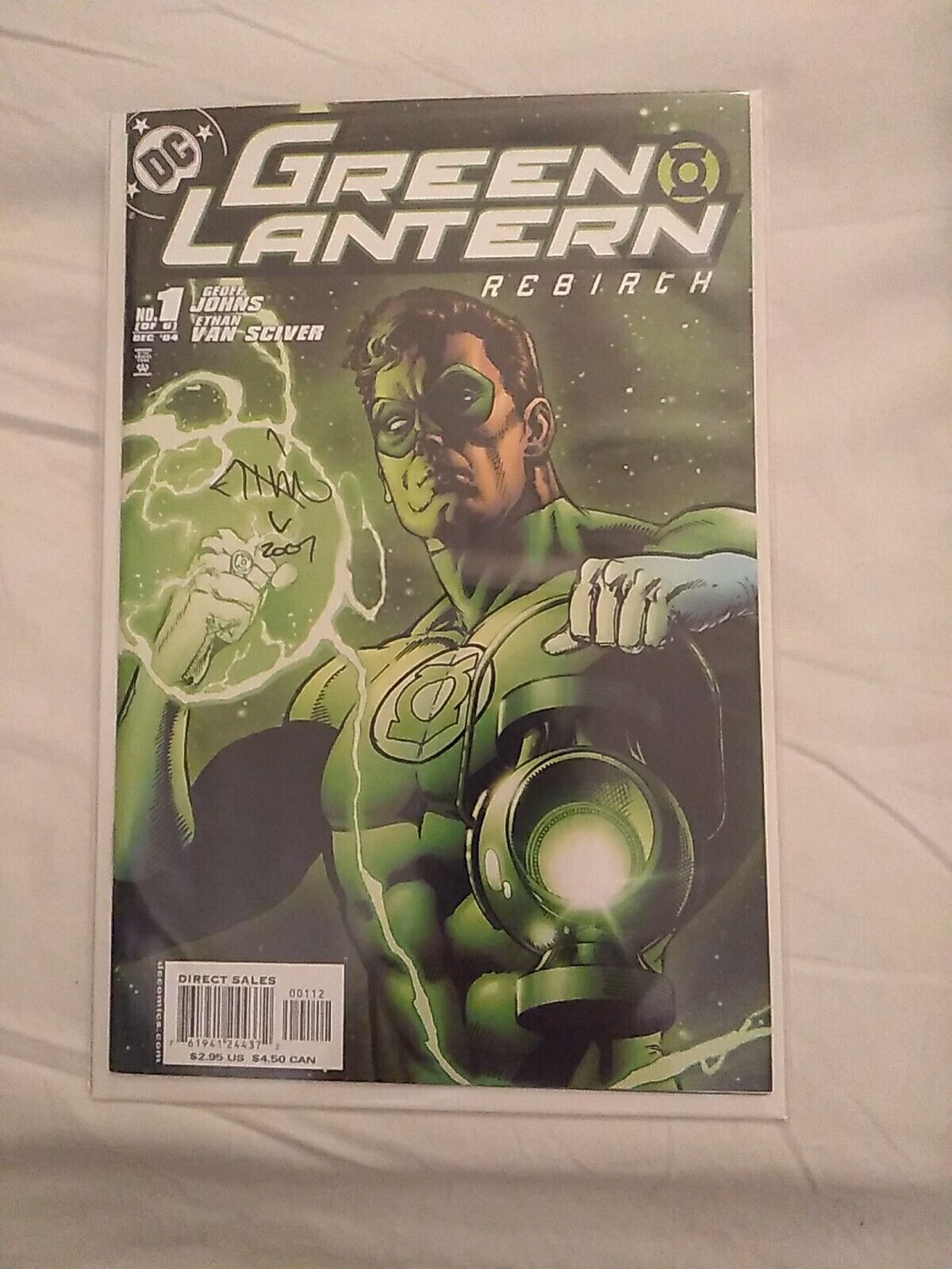 SIGNED GREEN LANTERN: REBIRTH # 1 SIGNED BY ETHAN VAN SCIVER :: COMBINE SHIPPING