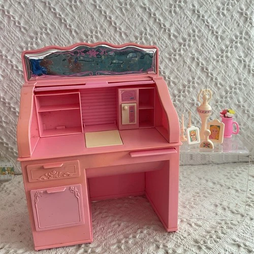 1988 Mattel Barbie Sweet Roses Roll Top Desk & Accessories
