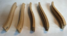Thomas Friends Brio compatible Train wave shaped Wooden Track - 5 Pieces
