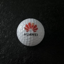 Callaway Golfball mit HUAWEI  Logo