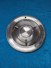 1962 Pontiac Bonneville Hubcap 14”