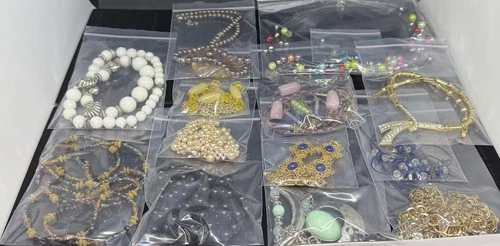Vintage Estate Costume Jewelry Necklaces Lot Of 13 Gemstone Silver & Gold Tones