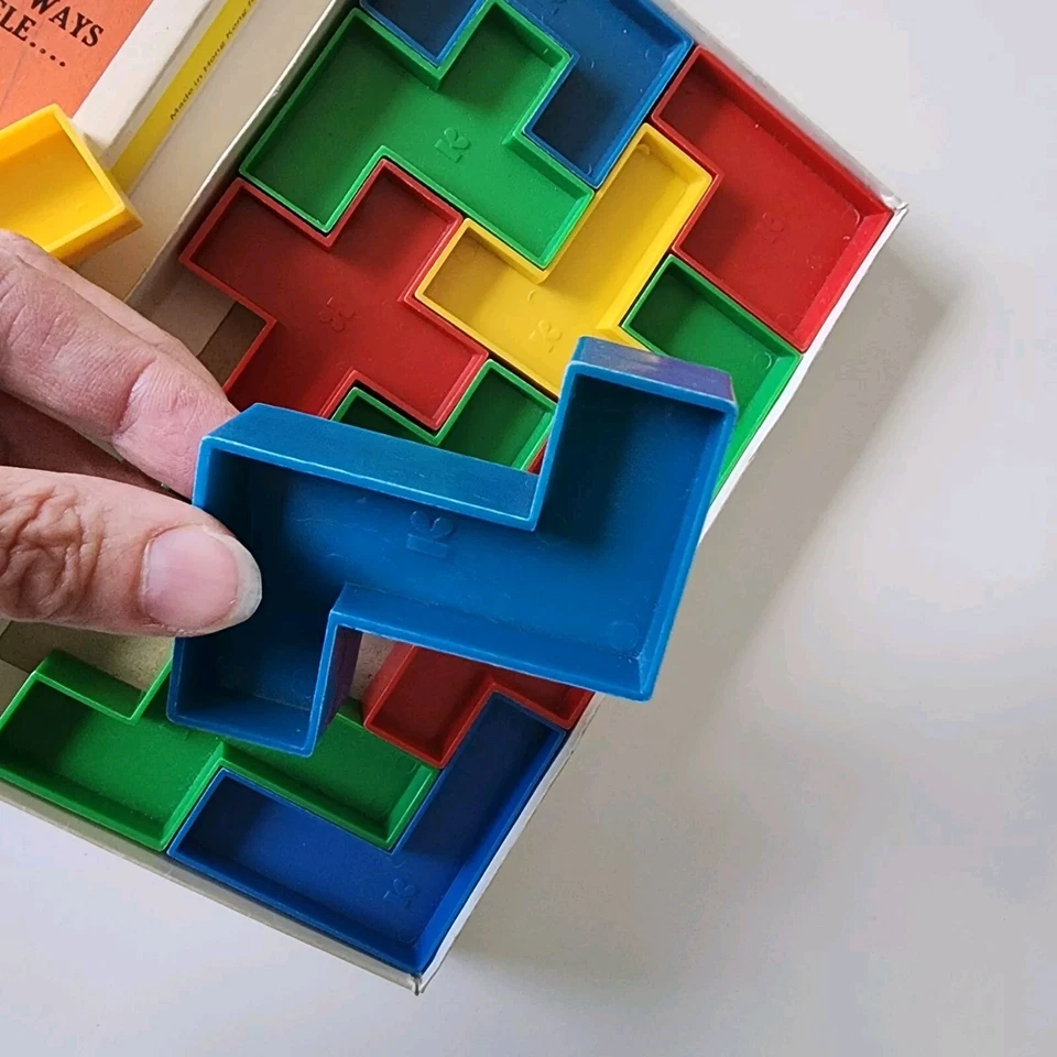 VTG HEXED Game 1973 Hi Q Solitaire Puzzle Travel One Player Retro Tetris Classic - Image 4 of 4