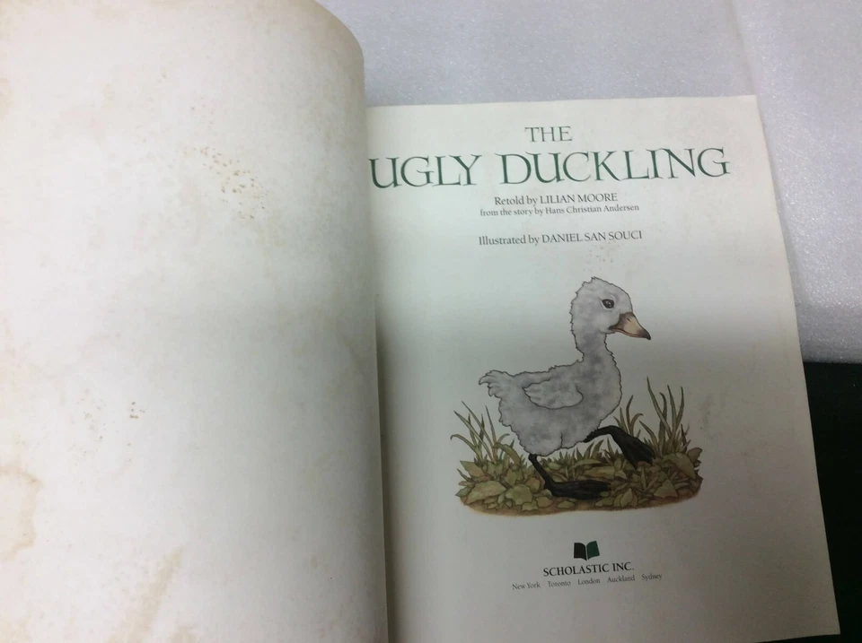 The Ugly Duckling  by Lilian Moore (1987 First Scholastic Printing Paperback - Image 3 of 4