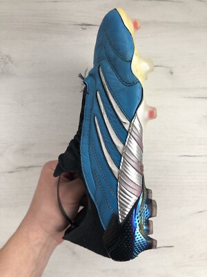元サンフレ 森崎選手直筆サイン入りシューズ廃盤adidas Predator 元サンフレ 森崎選手直筆サイン入りシューズ廃盤adidas Predator