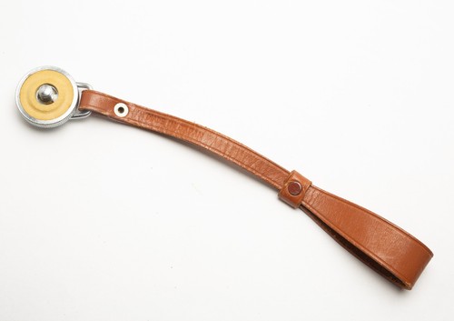 Vintage Avigo Genuine Leather 7" Brown Camera Wrist Strap w/Tripod Mount - EX! - Picture 5 of 9