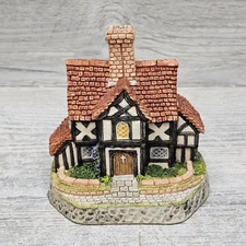 David Winter The Rectory Cottage English Tudor 1993 Hand Painted