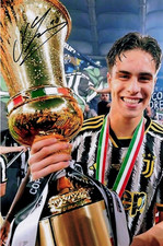 Kenan Yildiz UH Juventus Turin Foto vom Original Autogramm UH #67