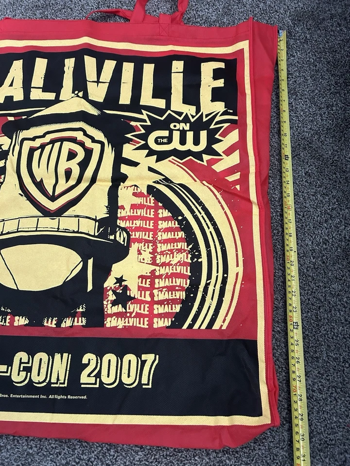 LOTE DE COLECCIONISTA - Bolso SDCC 2007, Ledger Joker, Ninjini, Ultraman, Sound FX Whip Foto 3 de 4