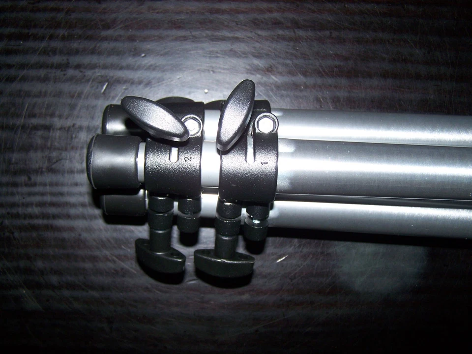 Bogen 3001 Professional Tripod with 3025 Tripod Head - Image 4 of 4