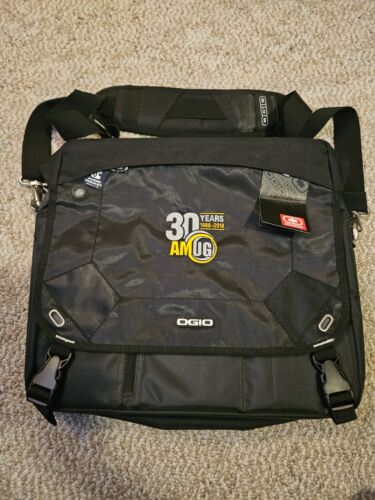 Ogio, AMUG, Borsa per Laptop Messenger Nuova con Etichette, Nera - Foto 3 di 7