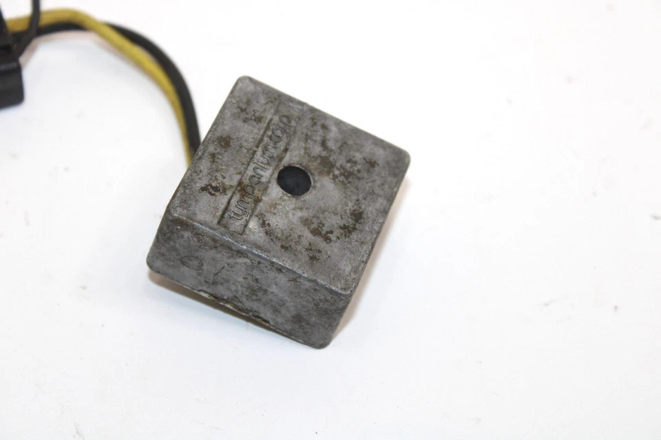 Regulador de voltaje Ski-doo OEM 410110600 Q4654 Foto 2 de 4