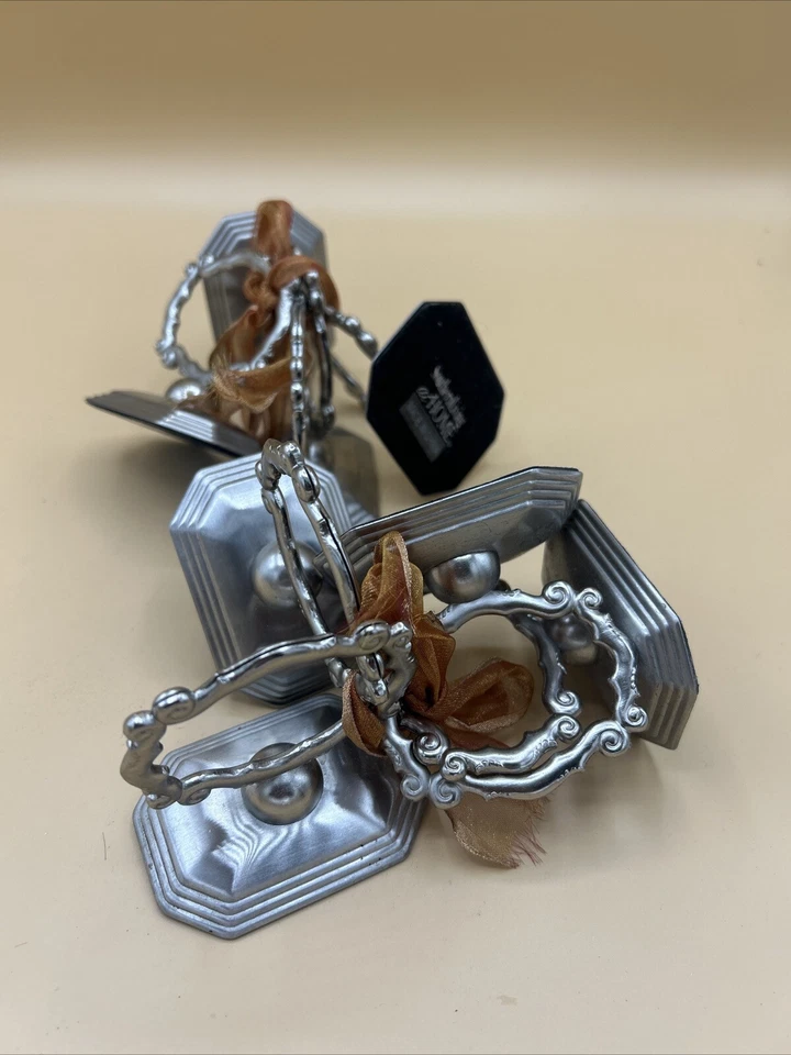 Набор из 8 серебряных колец/карт для салфеток Southern Living at Home Redmont Heirloom - Изображение 2 из 3