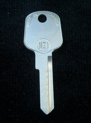MZ1 MAZDA Door/Trunk KEY Blank 1960-1966 R360 Kei Car E360 Porter