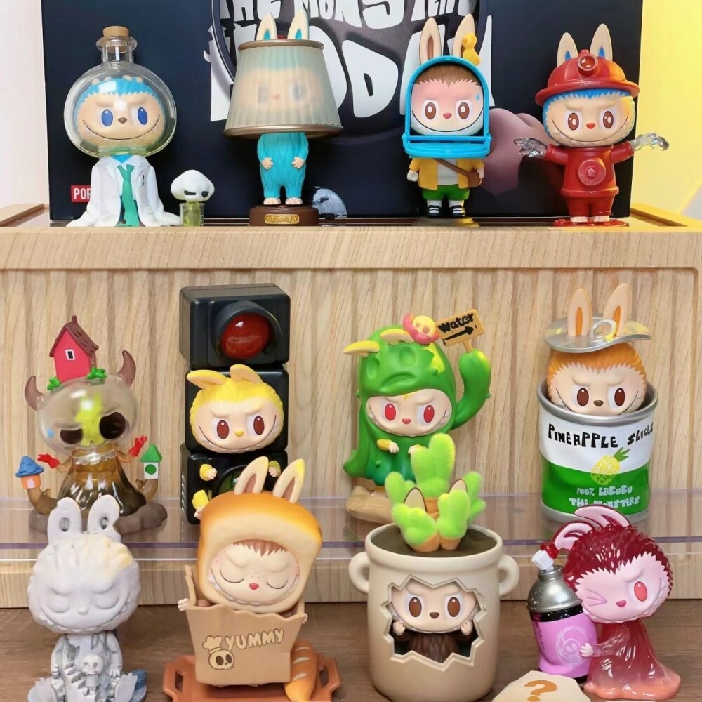 クッション・抱きまくら・ブランケット THE MONSTERS Almost Hidden LABUBU box Amazon.com: POP MART The Monsters Almost Hidden Series Blind
