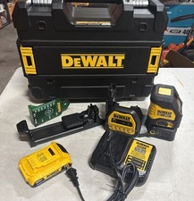 DEWALT DCLE34020G 20V MAX Cordless Cross Line Green Laser Kit