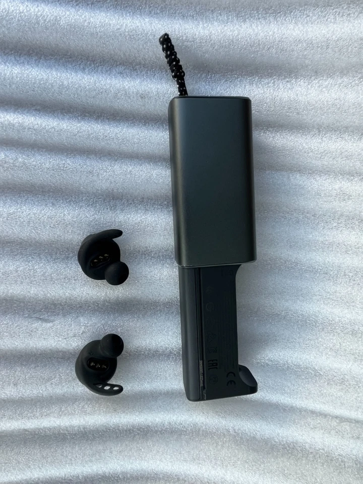 JBL Under Armour Flash X True Wireless Earbud--silver gray - Image 4 of 4