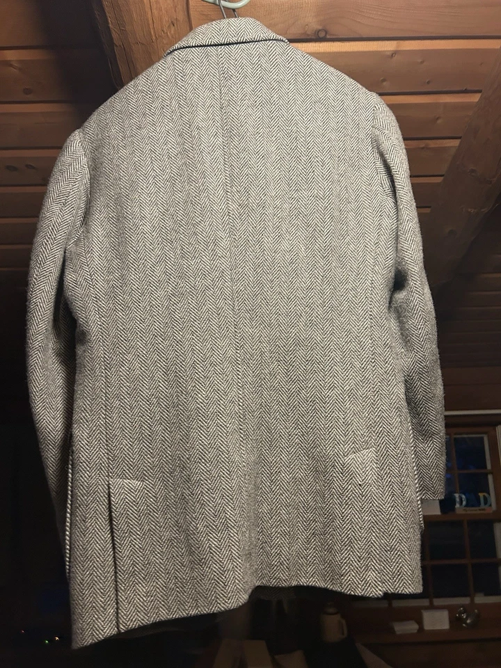 Abrigo deportivo gris espiga tweed de L.L. Frijol. Talla 38. Foto 2 de 4