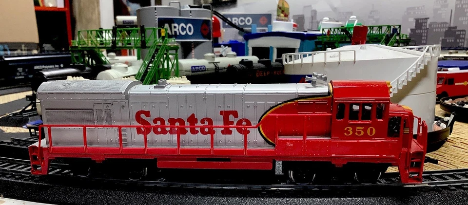 HO Bachmann 64052 SantaFe US6B дизельный локомотив #350 - работает/шумно - читать/видео - Изображение 3 из 3