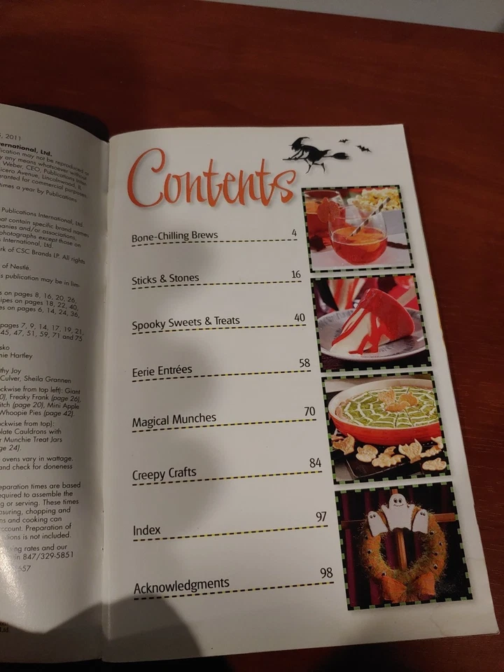 Very Scary Pil Halloween October 2011 Magazine Bakebook - Image 4 of 4