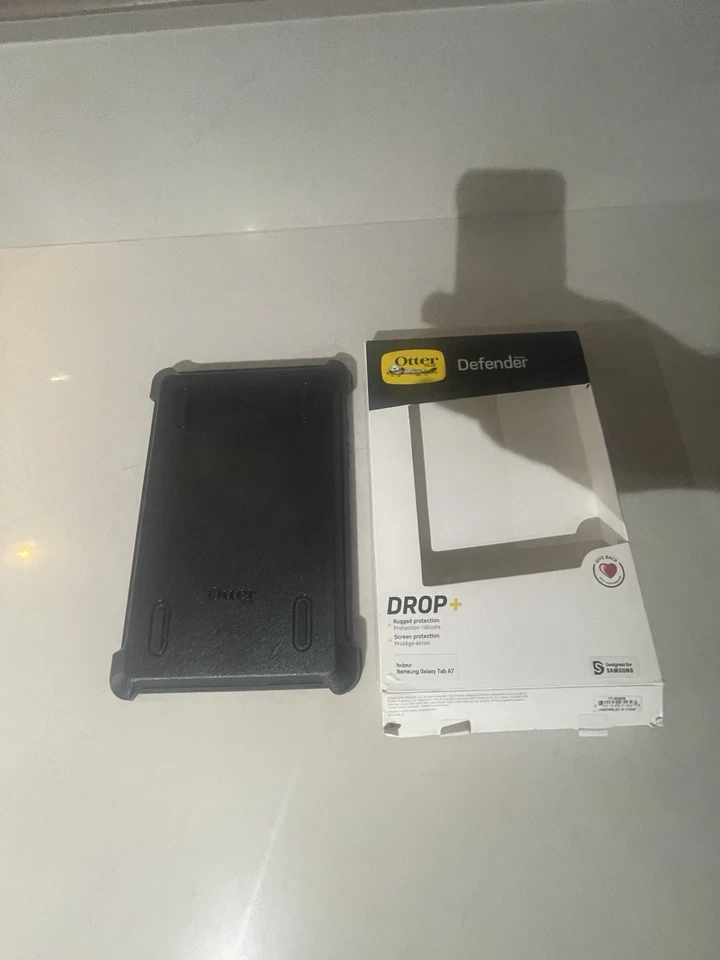OtterBox Defender Series Case for TAB A7 LITE - Image 2 of 4