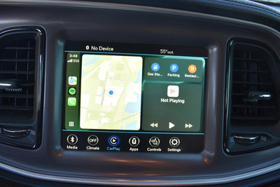 液晶本体LCD本体のみDodge、Chrysler、 Uconnect8.4 2022 DODGE CHALLENGER 8.4