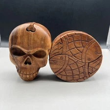 NICE SKULL & FISH HAND CRAFTED PUZZLE BOX***